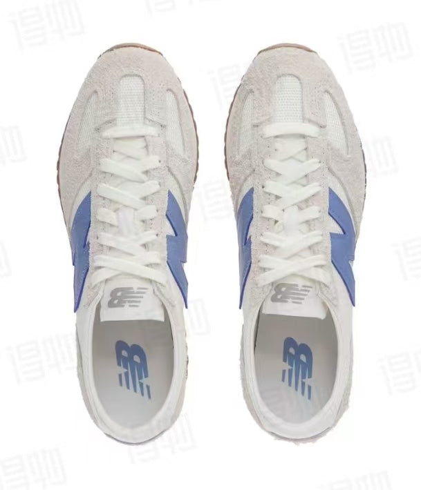 New Balance 471 Cream & Blue Retro Sneakers
