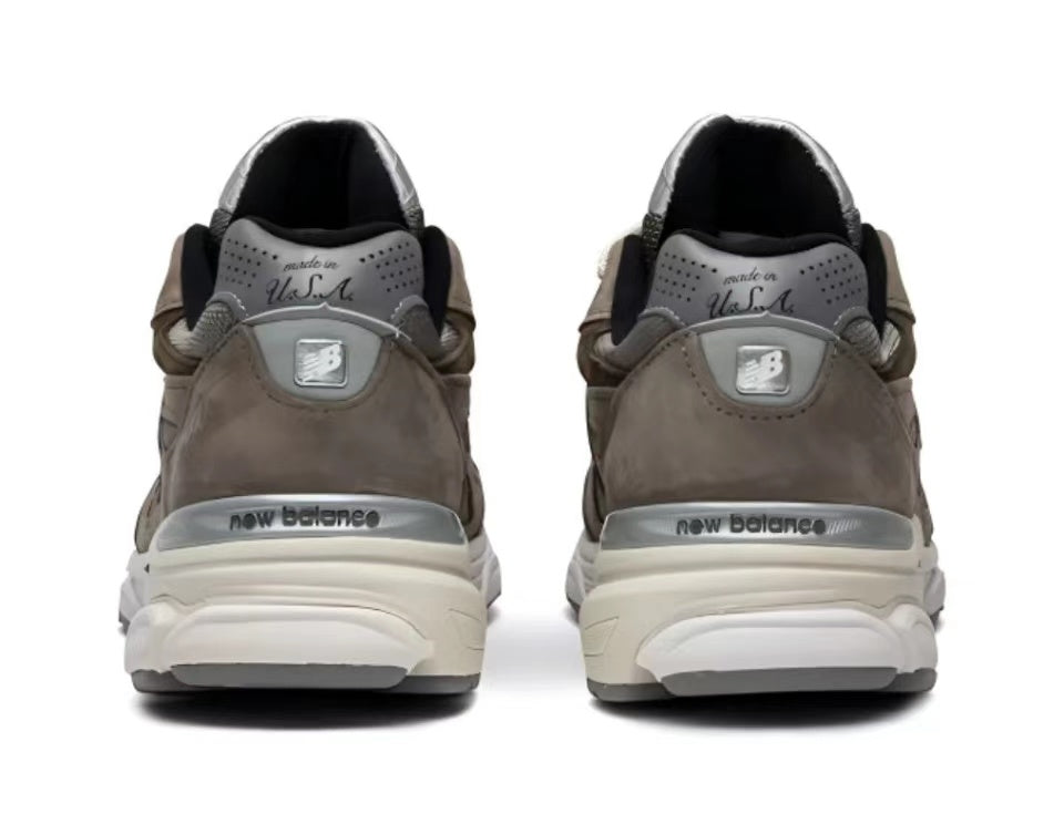 New Balance 990MC3 Grey Sneakers
